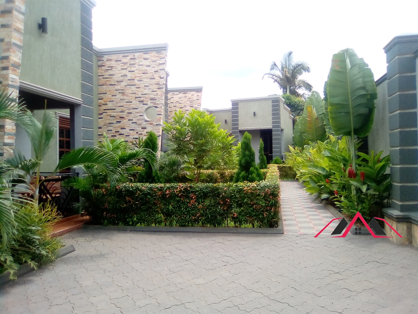 Semi Detached for rent in Kyaliwajjala Kampala