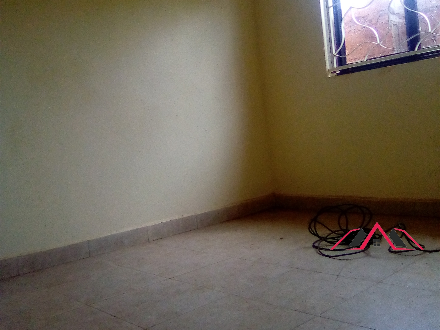 Semi Detached for rent in Kisaasi Kampala