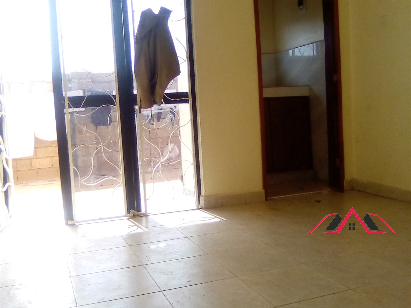 Semi Detached for rent in Kisaasi Kampala