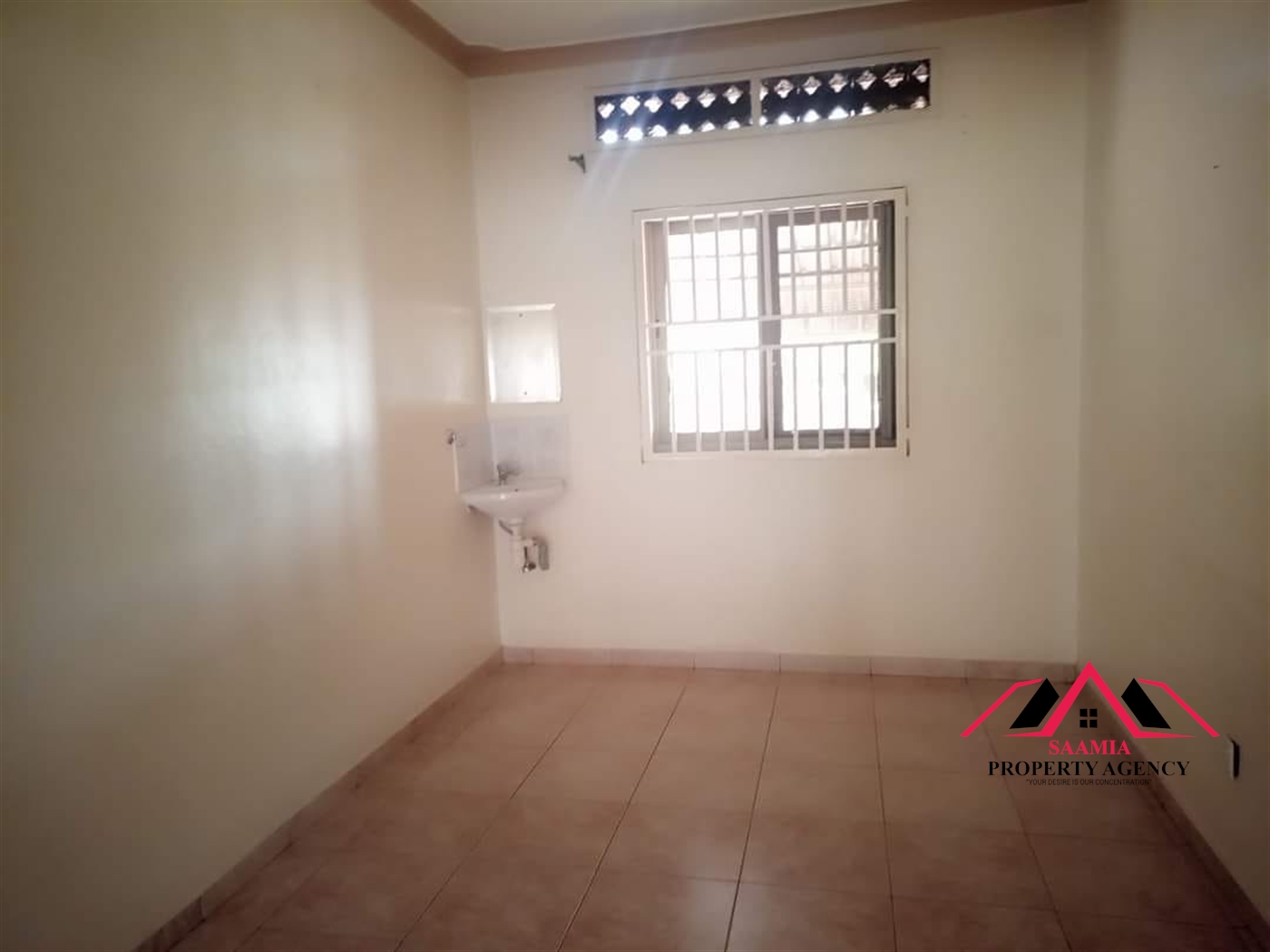 Bungalow for rent in Mutungo Kampala