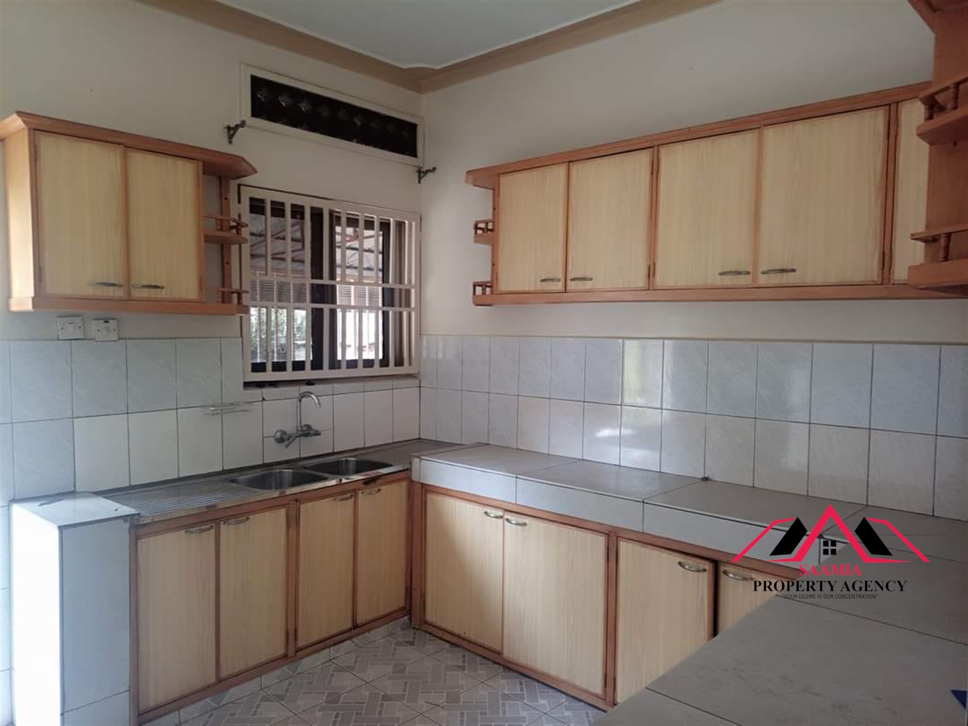 Bungalow for rent in Mutungo Kampala