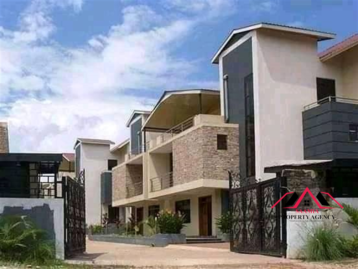 Storeyed house for sale in Bugoloobi Kampala