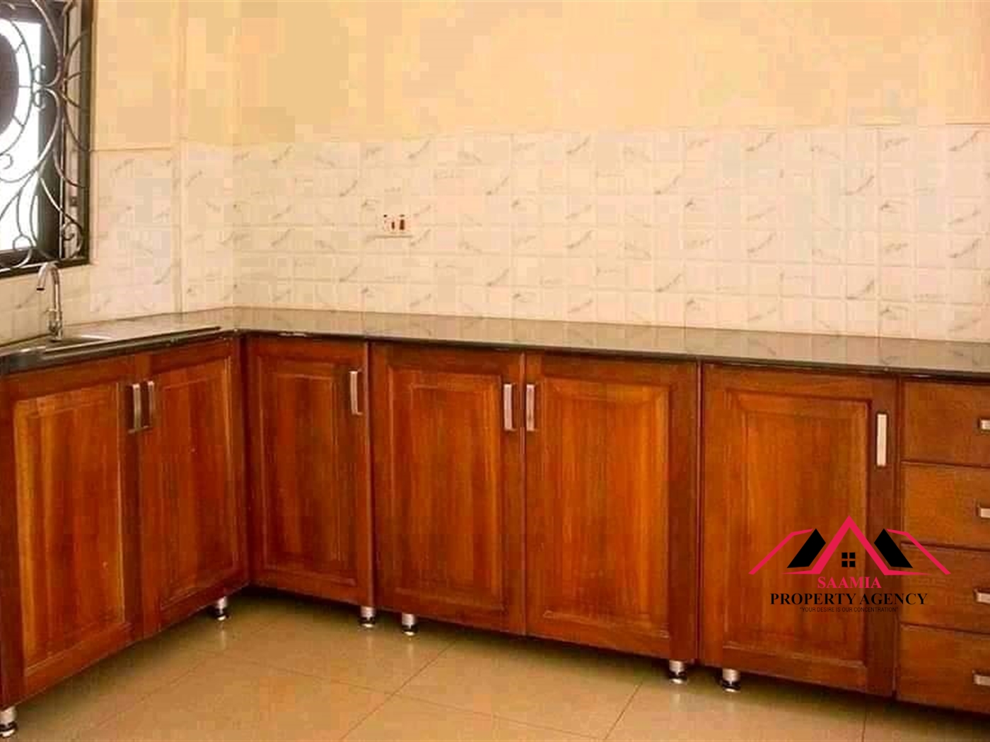 Storeyed house for sale in Bugoloobi Kampala