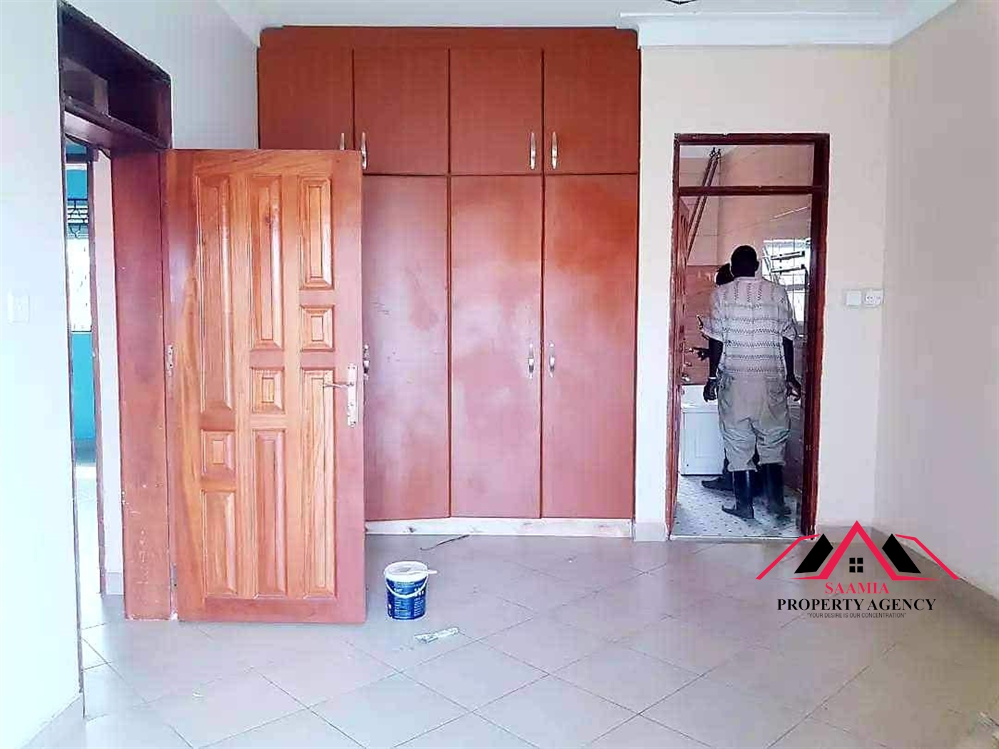 Storeyed house for rent in Mun1500yonyo Kampala