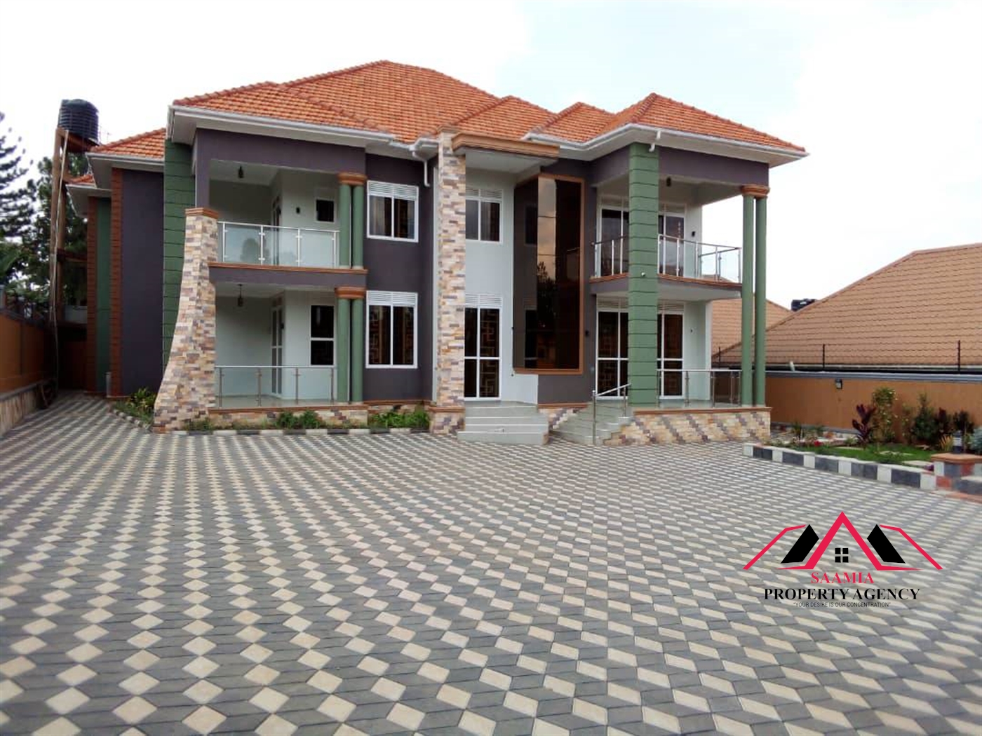 Mansion for sale in Kira Wakiso