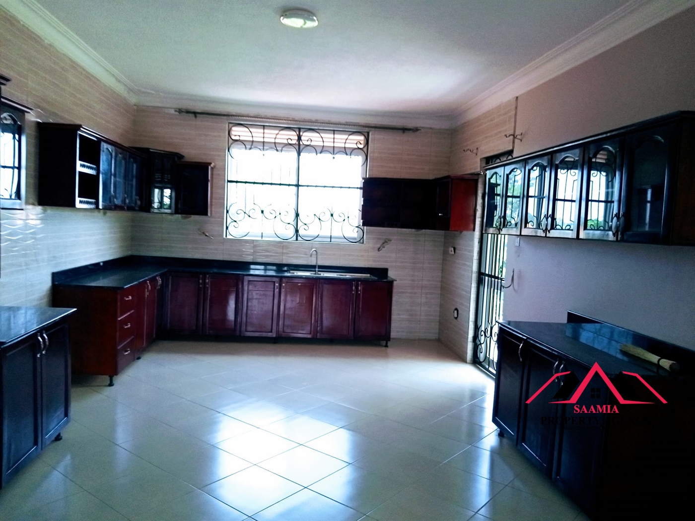 Storeyed house for rent in Bwebajja Kampala