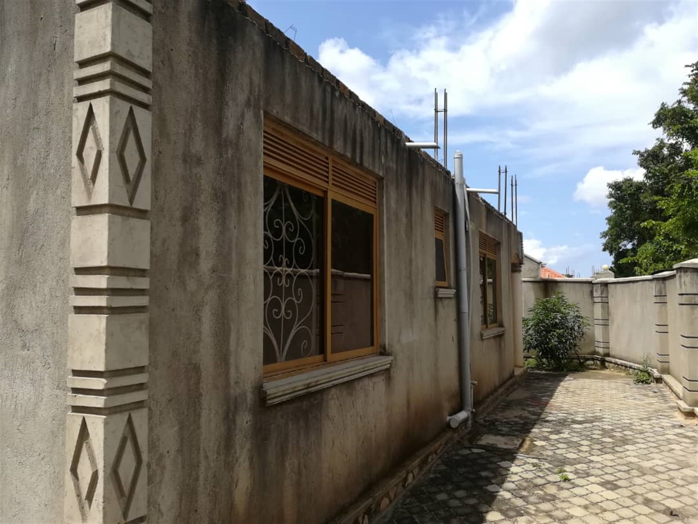 Storeyed house for rent in Namilyango Mukono