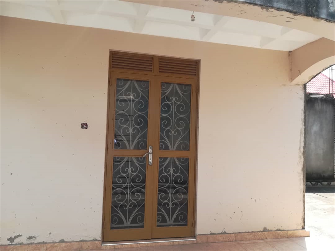 Storeyed house for rent in Namilyango Mukono