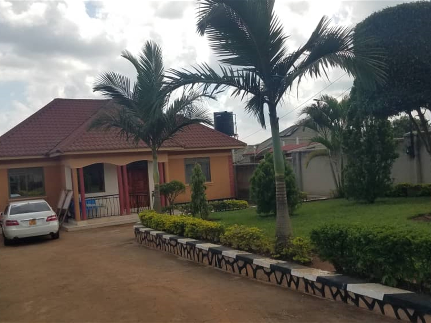 Town House for sale in Sonde Mukono