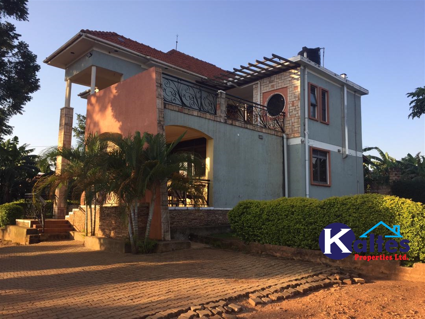 Storeyed house for rent in Nabuuti Mukono