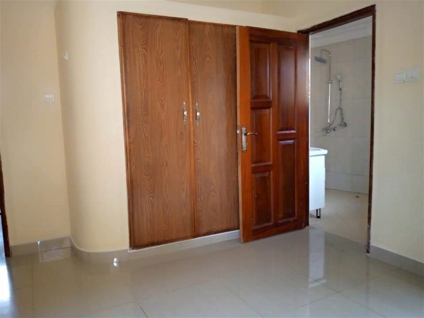 Bungalow for rent in Kyaliwajjala Wakiso