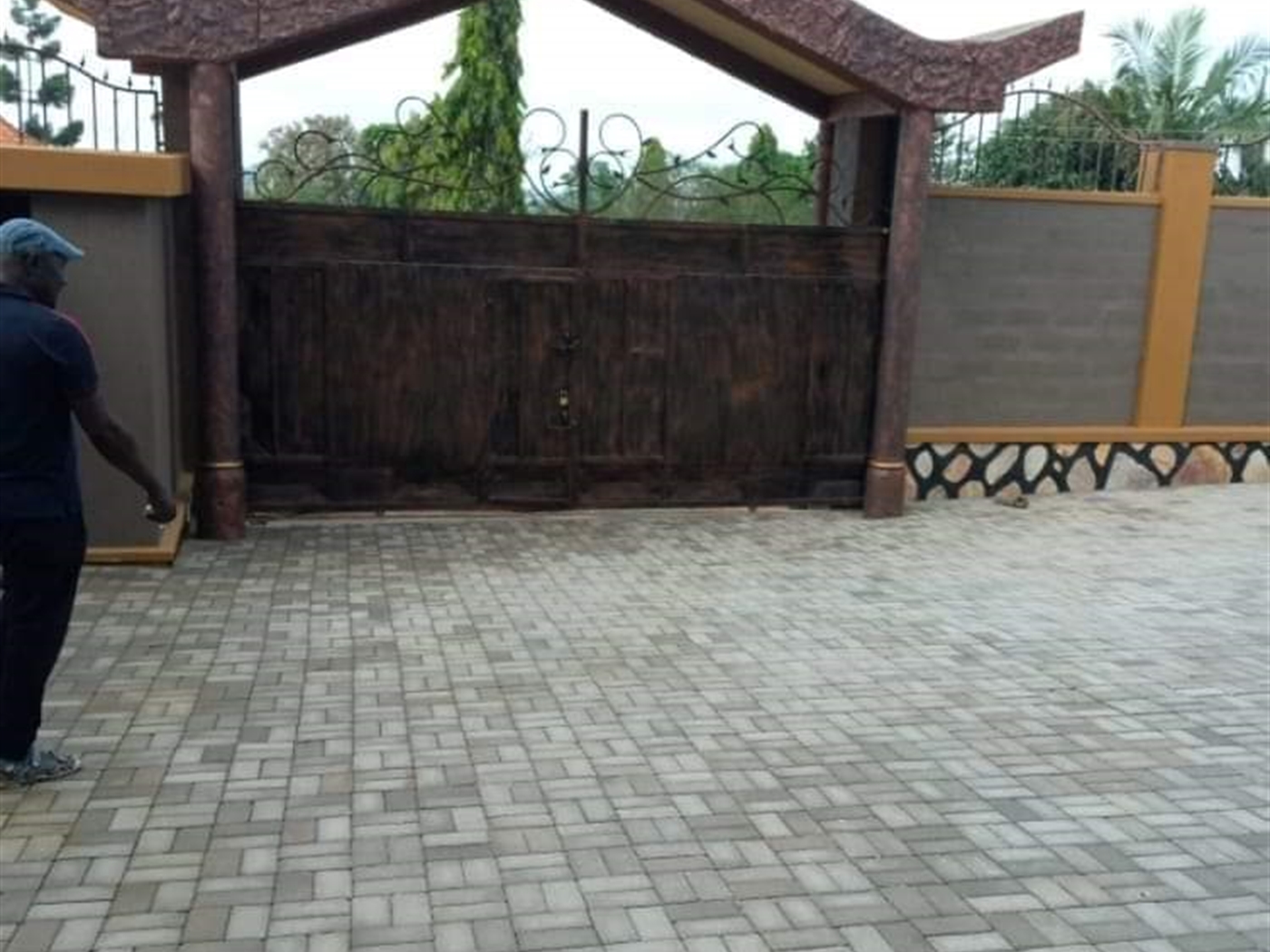 Bungalow for sale in Bwebajja Wakiso