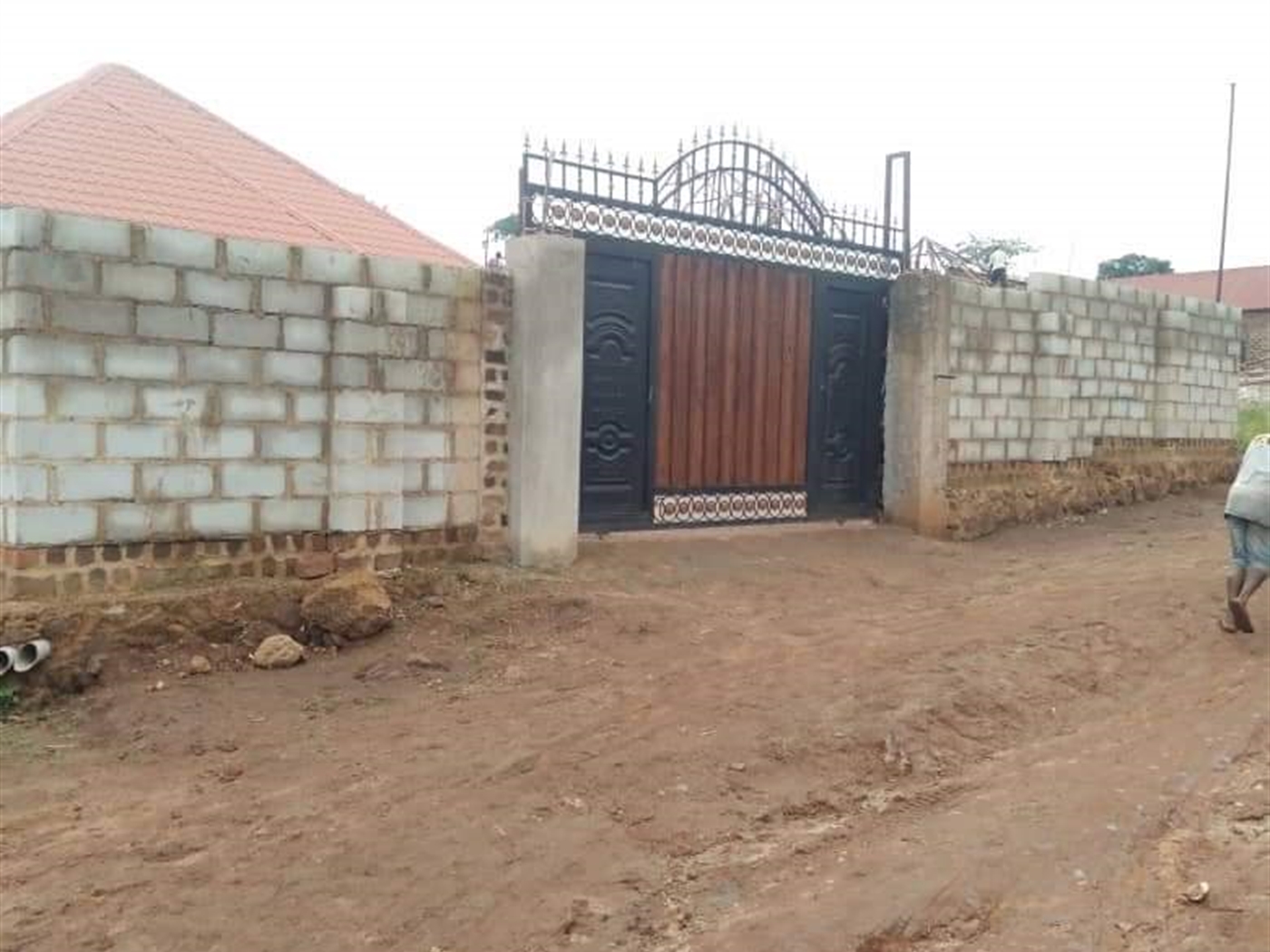 Bungalow for sale in Kitende Wakiso