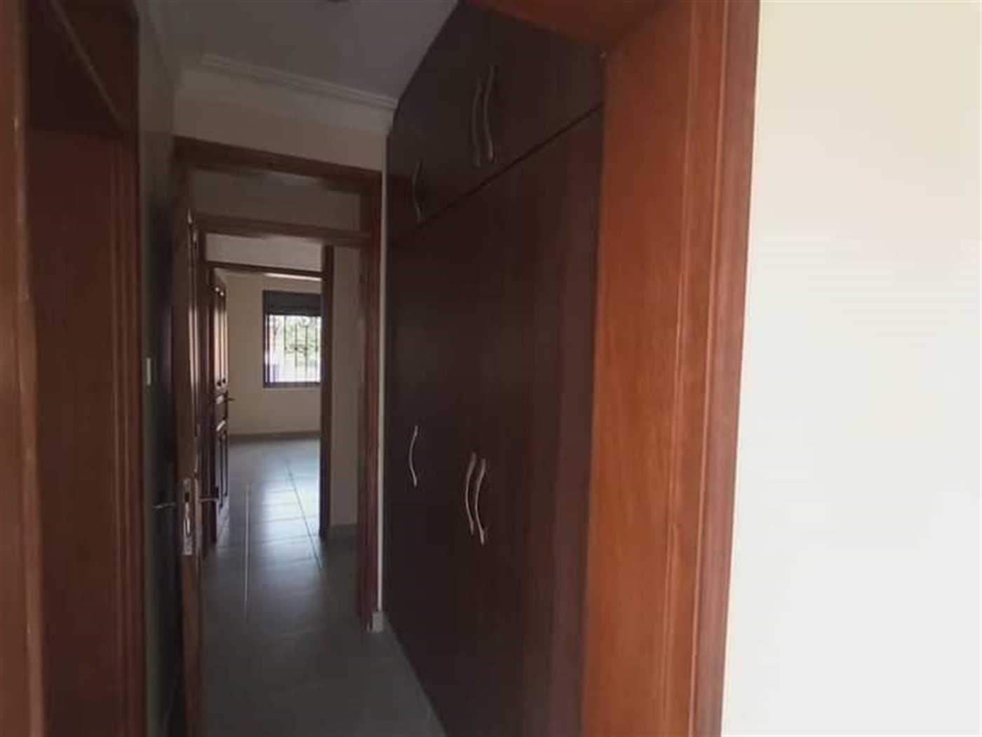 Apartment for rent in Kiwaatule Kampala