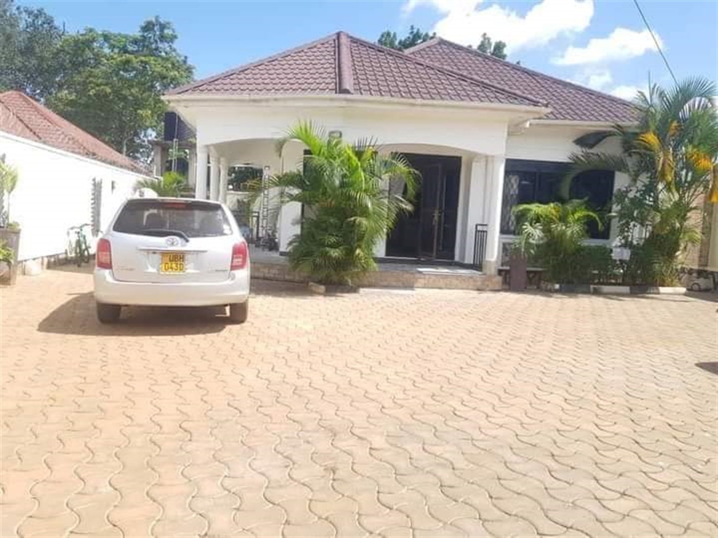 Bungalow for sale in Seeta Mukono