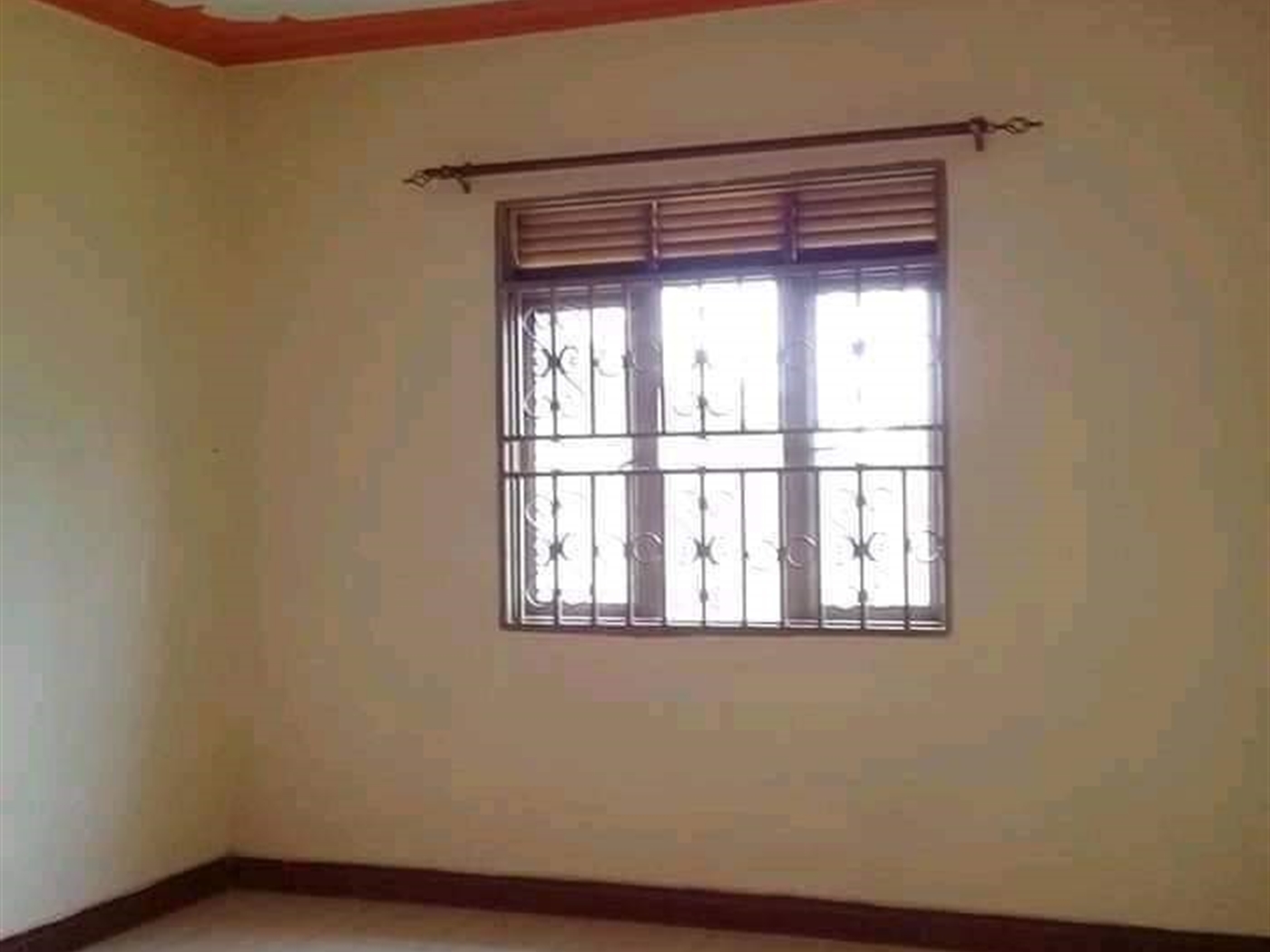 Semi Detached for rent in Mpererwe Kampala