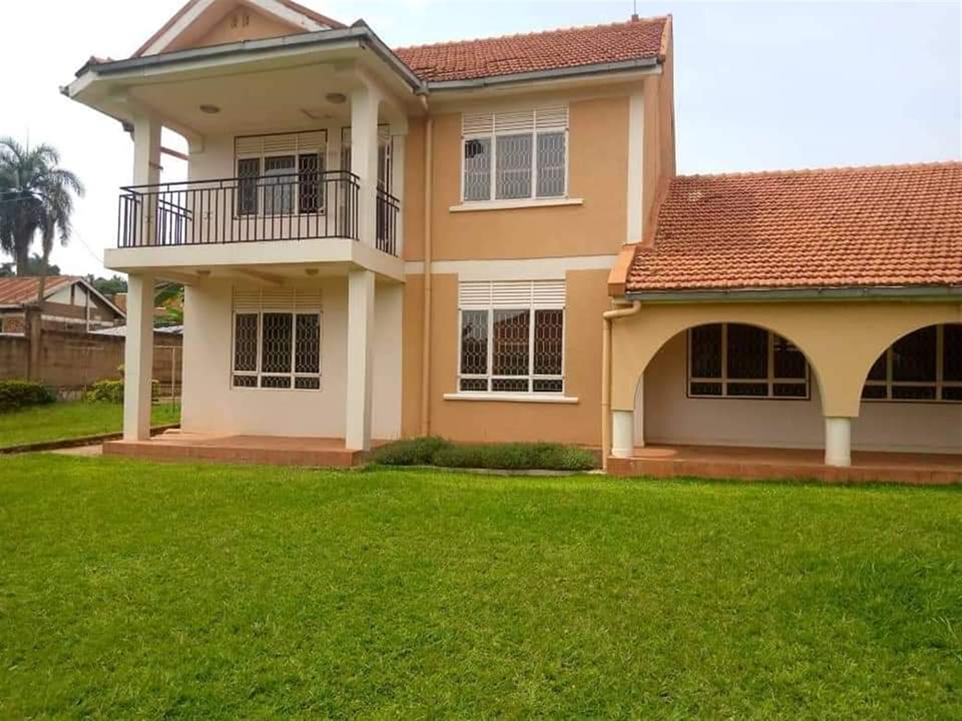 5 bedroom Storeyed house for sale in Ntinda Kampala Uganda, code 91966