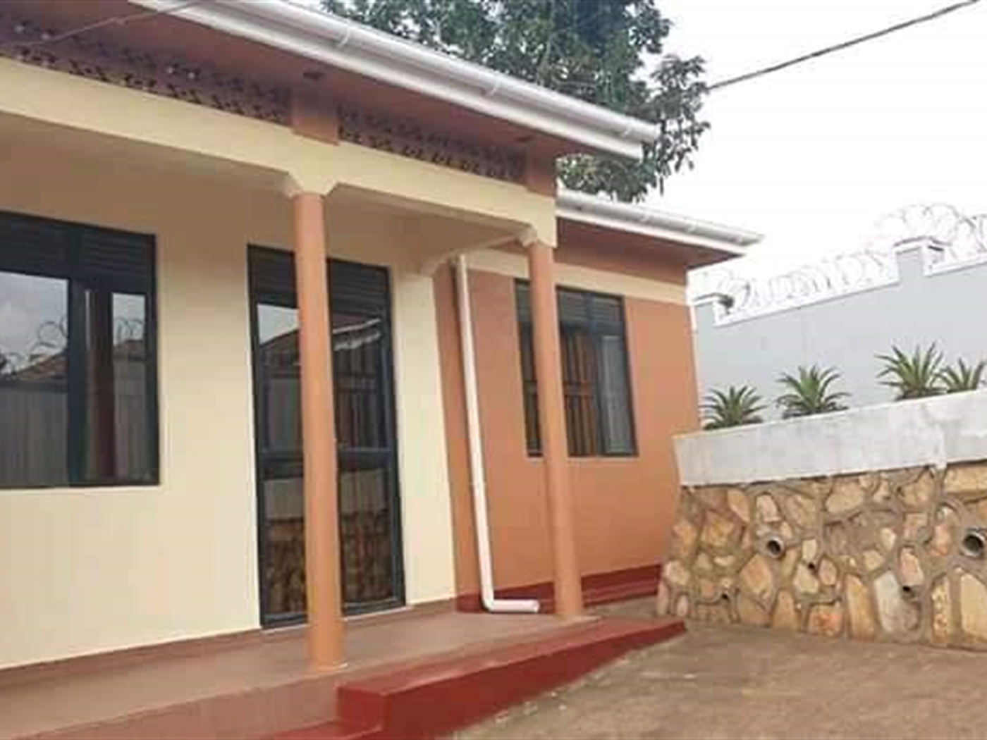 Semi Detached for rent in Najjera Wakiso