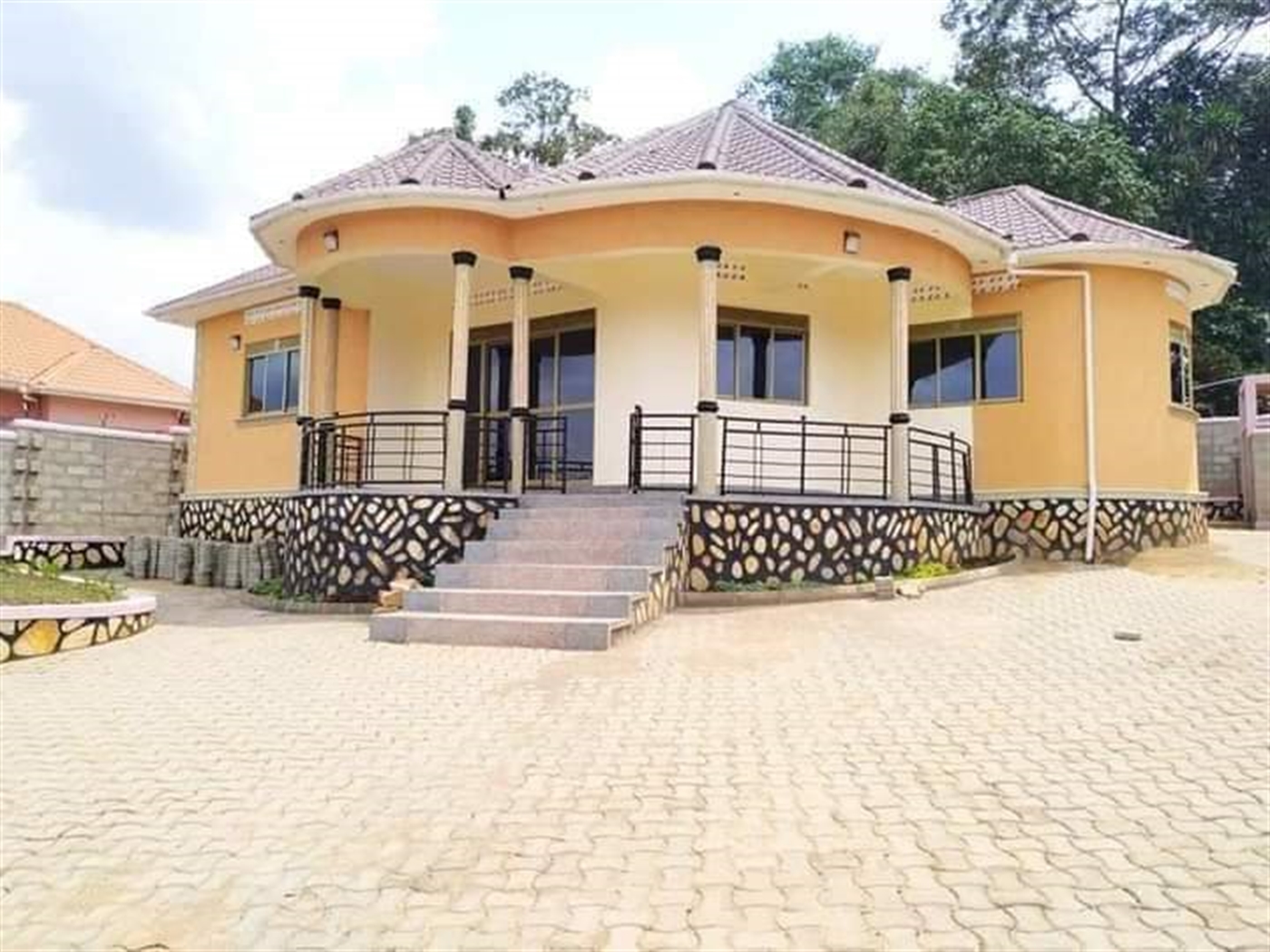 Bungalow for sale in Kira Wakiso