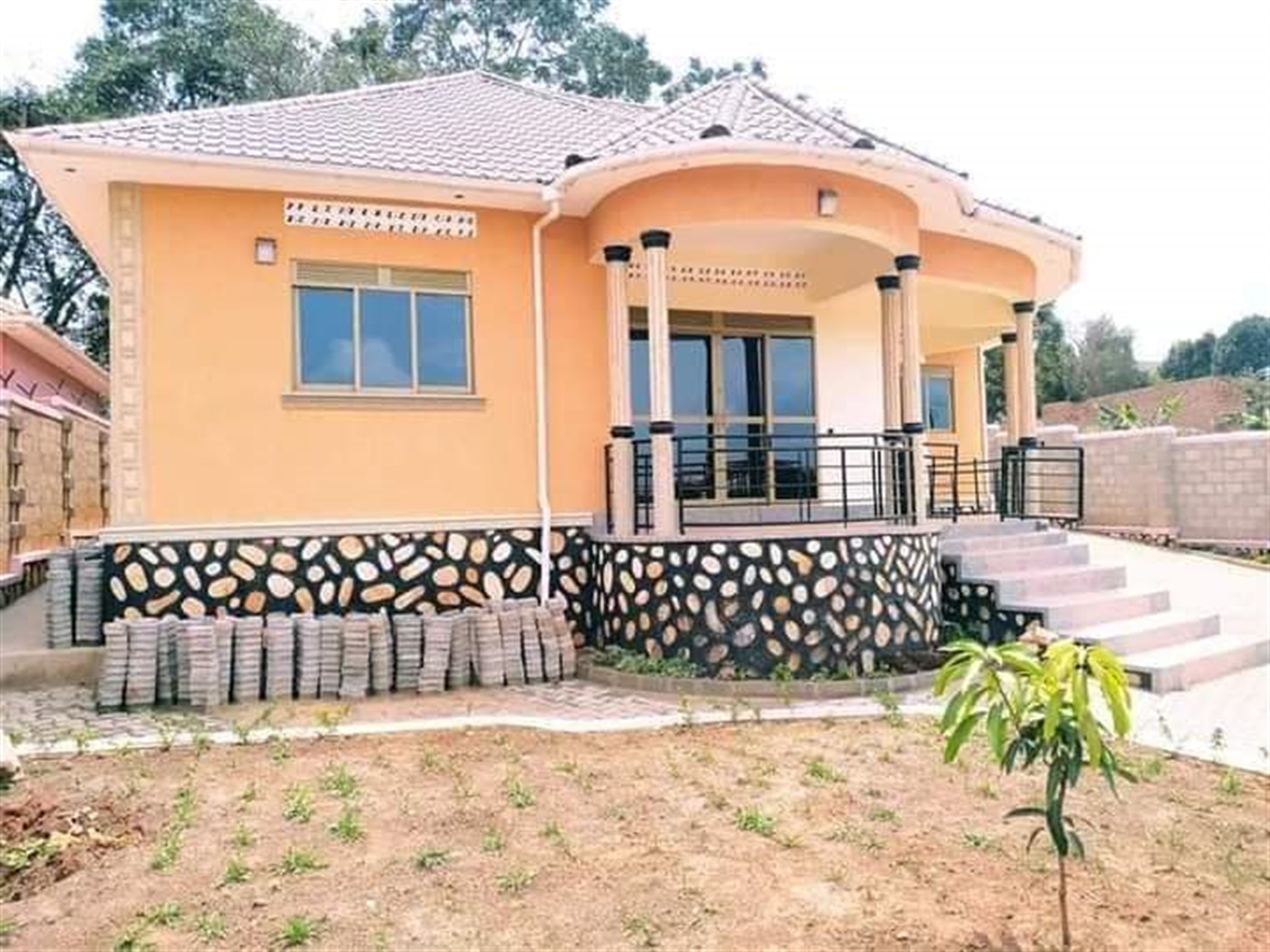 Bungalow for sale in Kira Wakiso