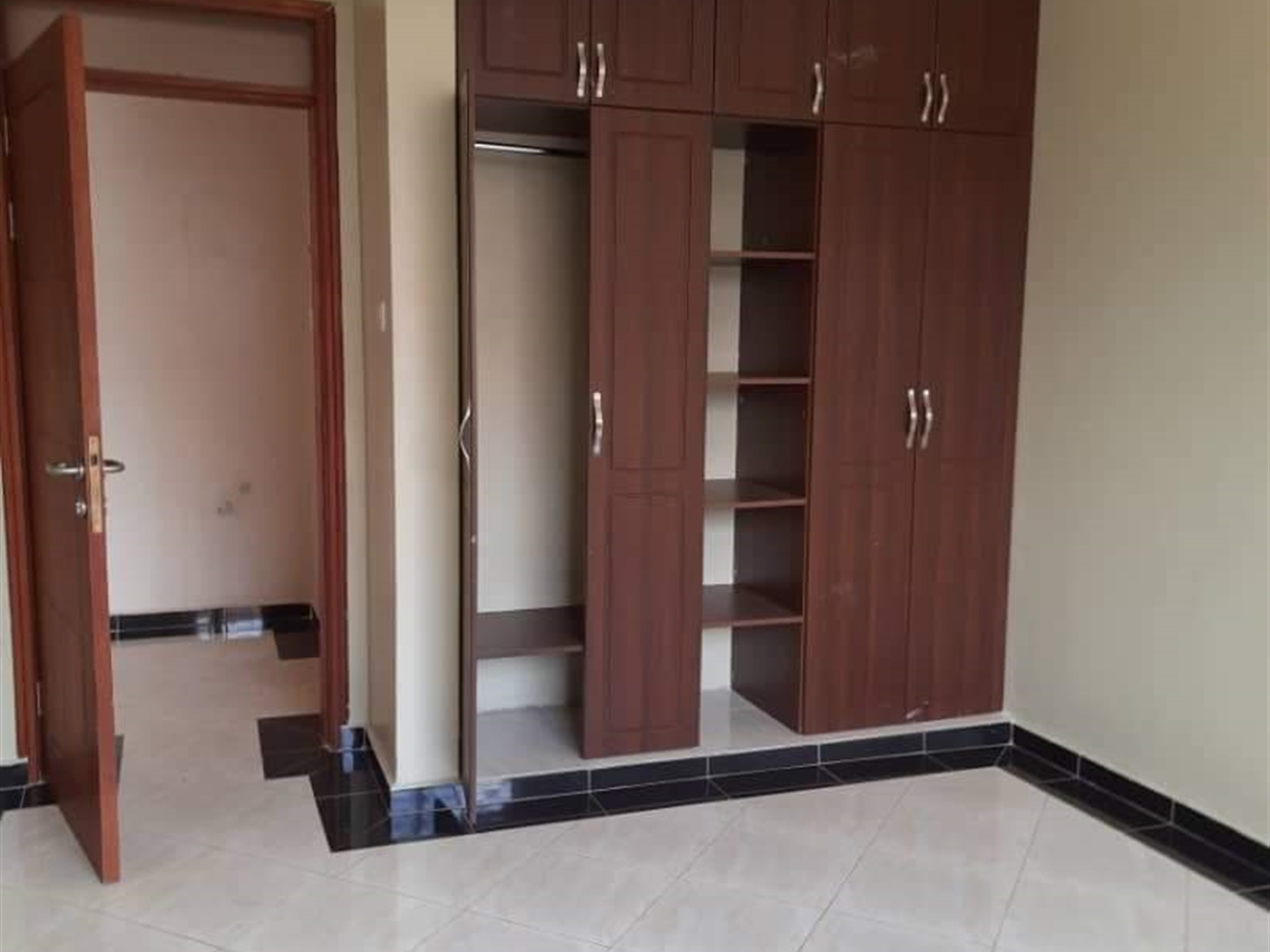 Apartment for rent in Kiwaatule Kampala