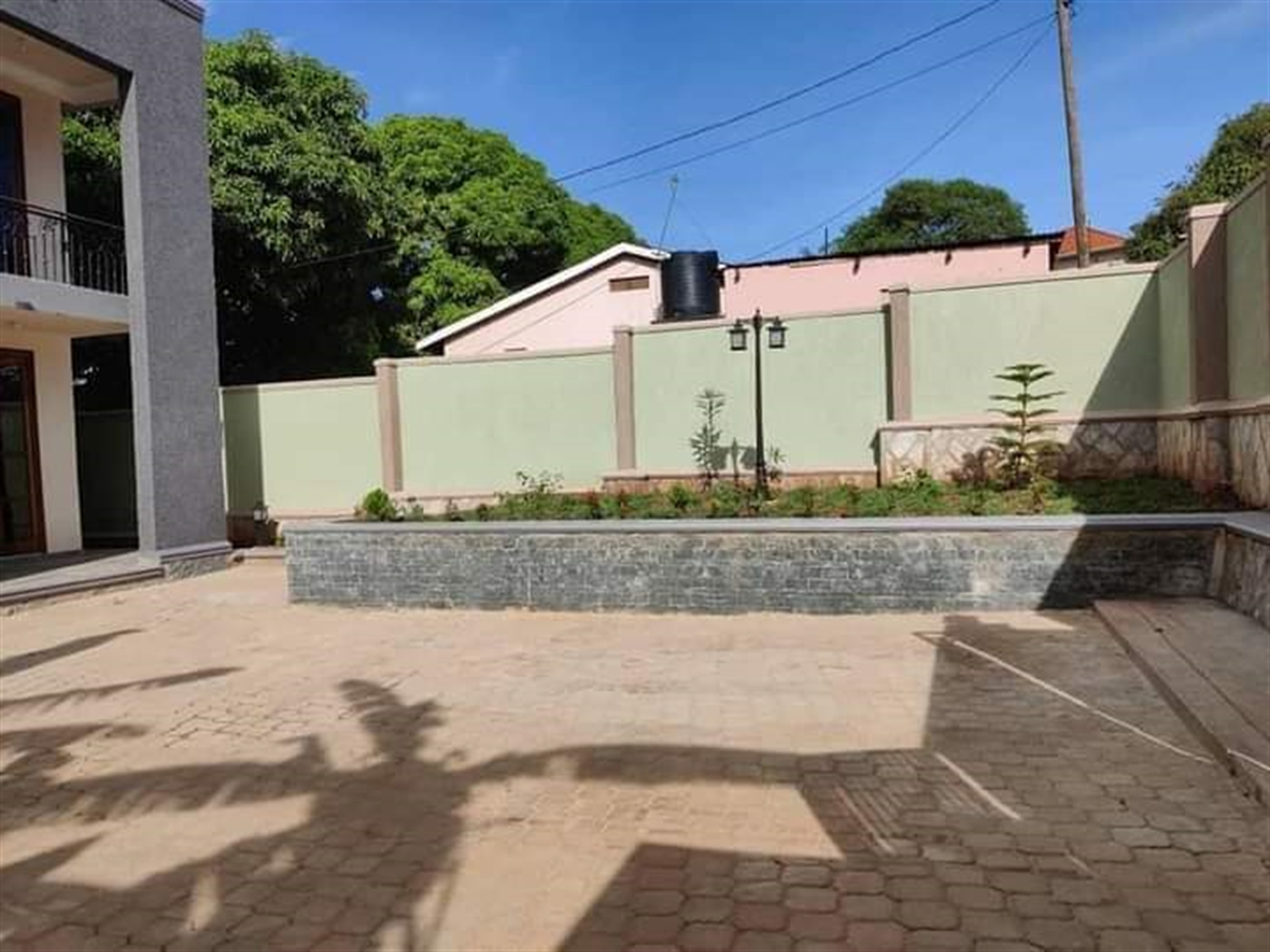 Storeyed house for sale in Munyonyo Kampala