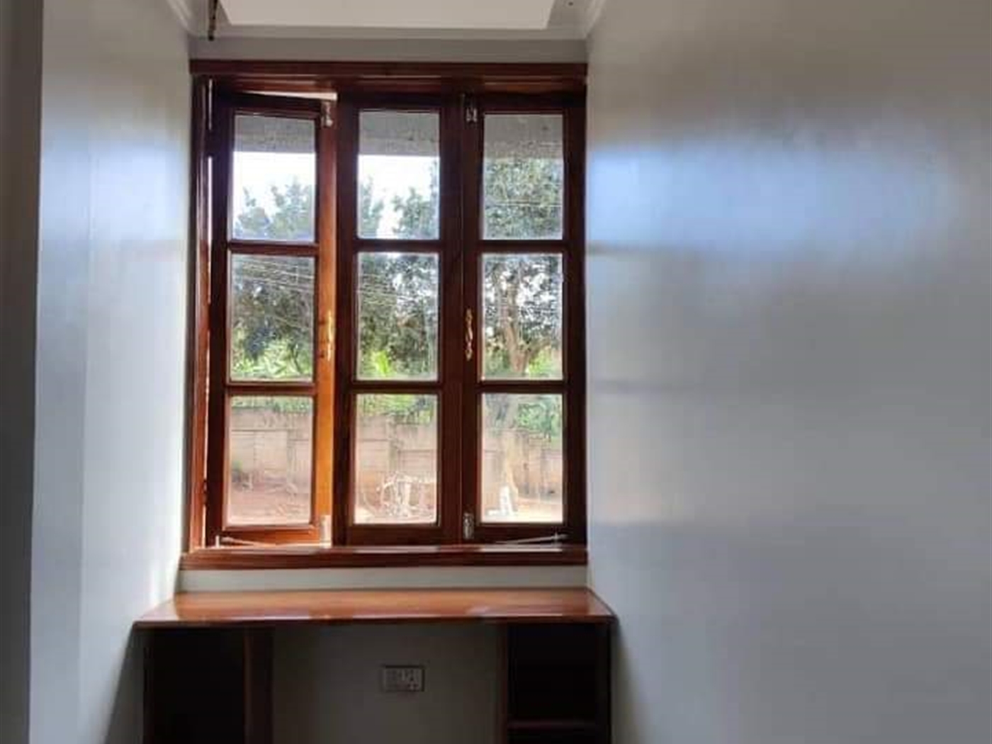 Storeyed house for sale in Munyonyo Kampala