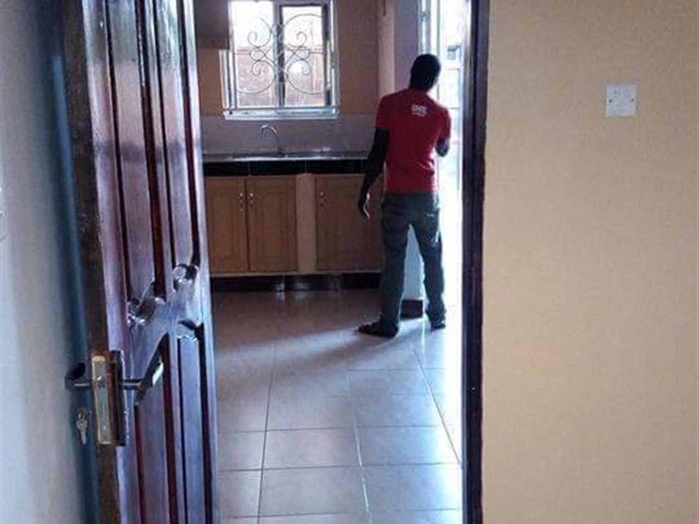 Semi Detached for rent in Kiwaatule Kampala