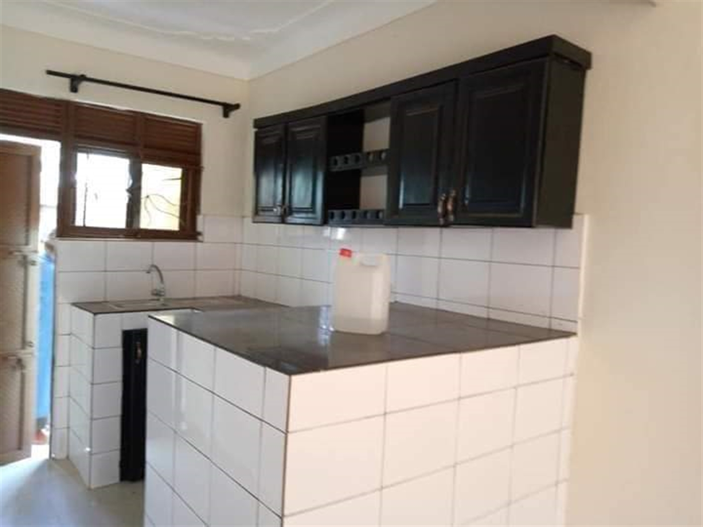 Semi Detached for rent in Bweyogerere Wakiso