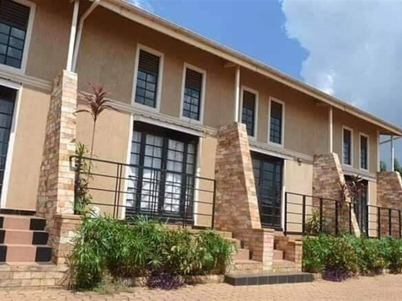 Storeyed house for rent in Najjera Wakiso