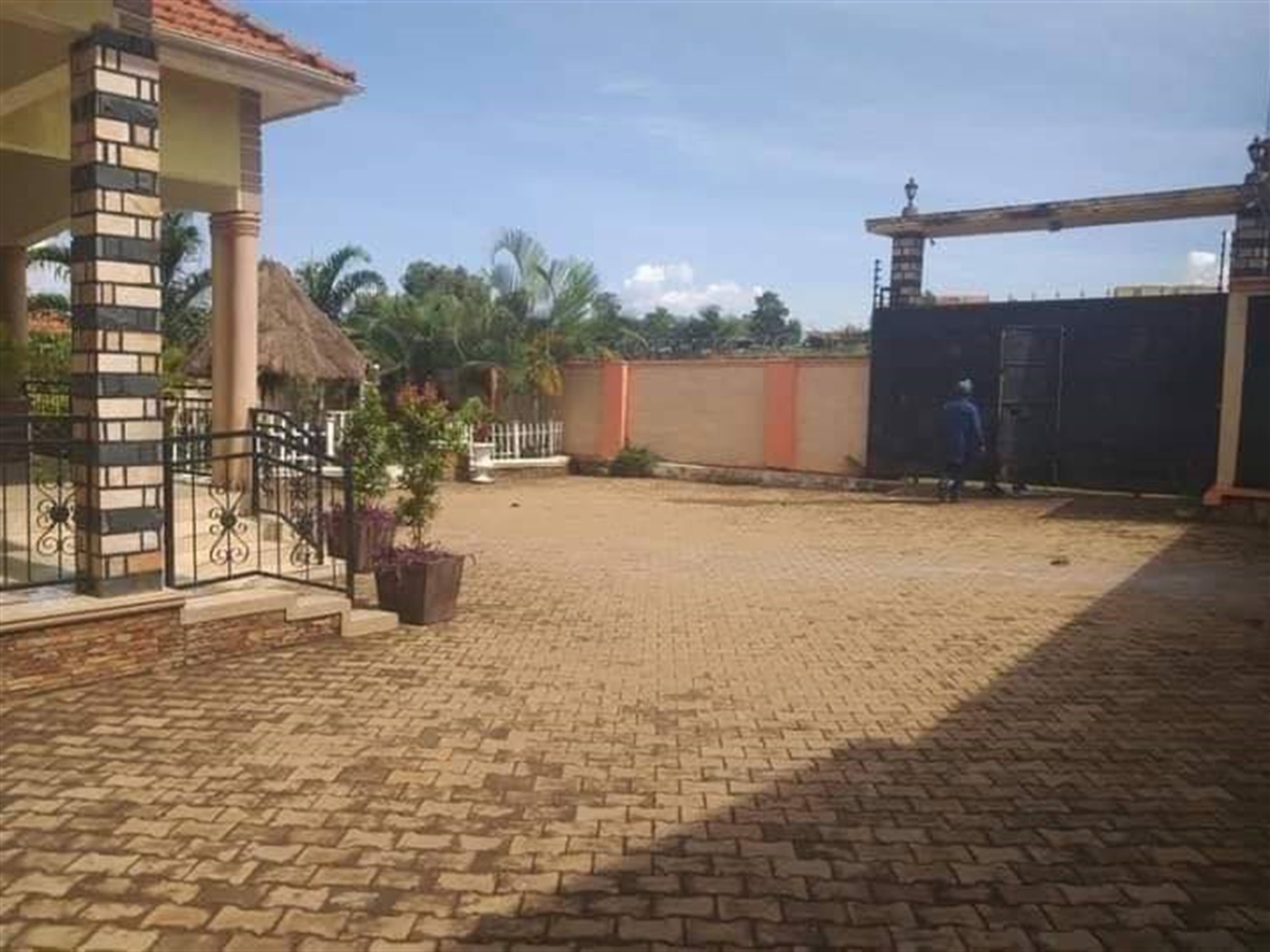 Bungalow for rent in Kira Wakiso