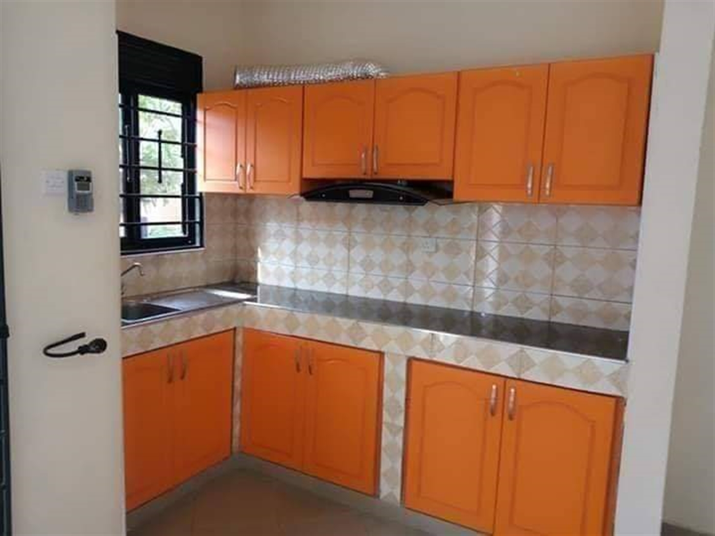 Semi Detached for rent in Bweyogerere Wakiso