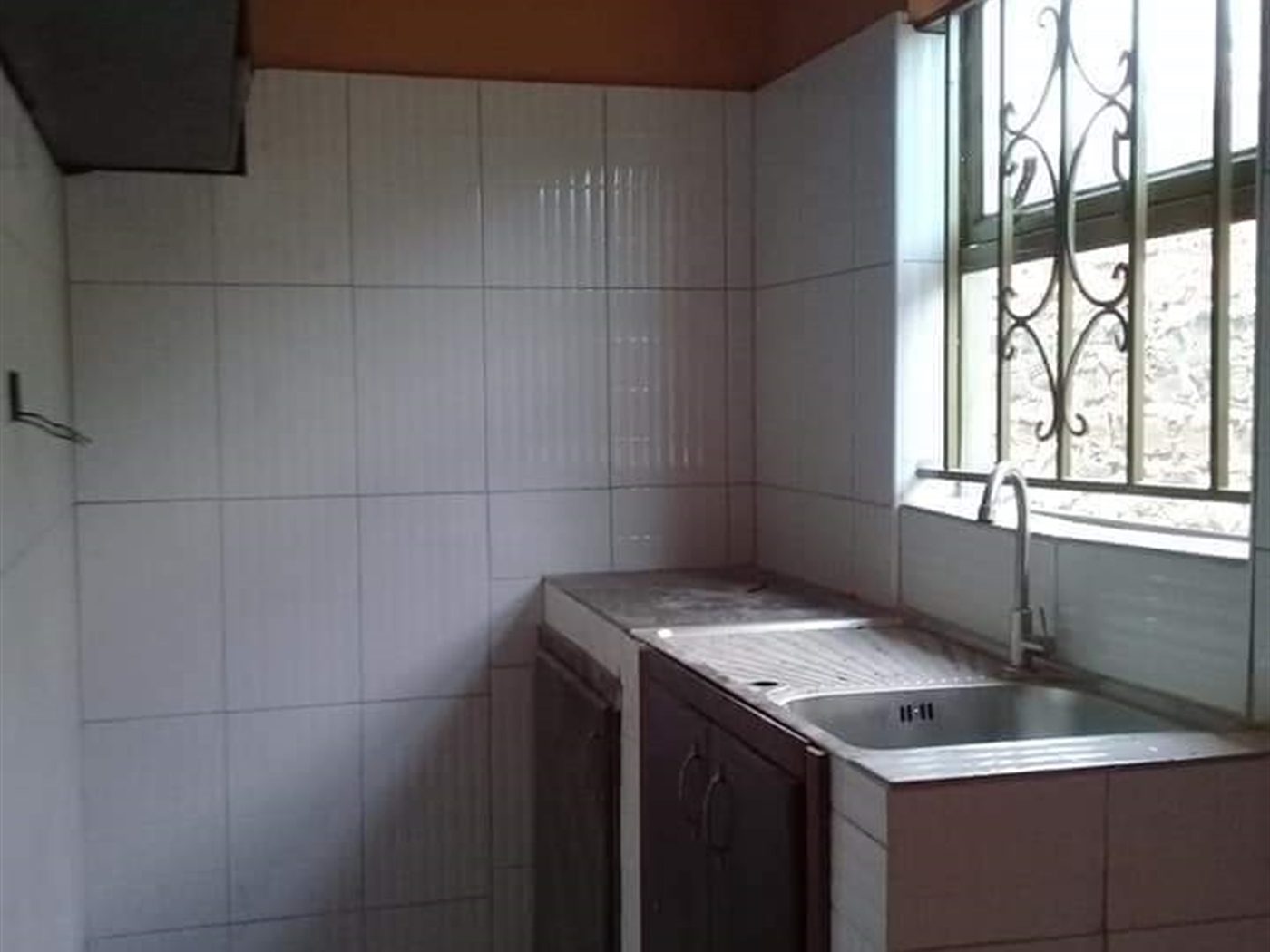 Semi Detached for rent in Mpererwe Kampala