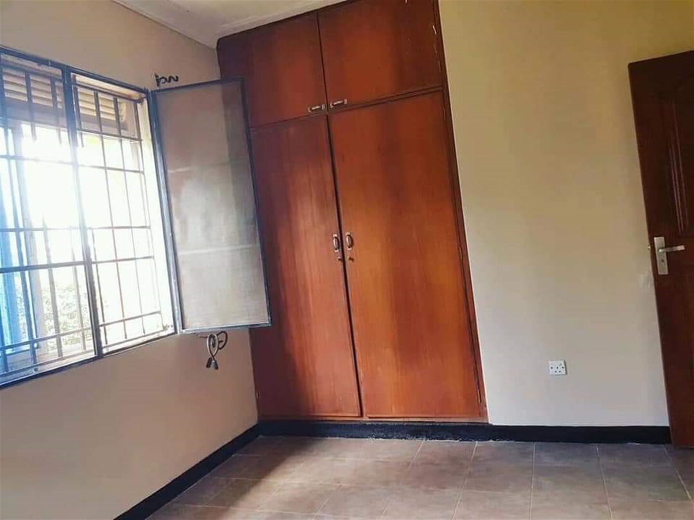 Bungalow for rent in Buziga Kampala