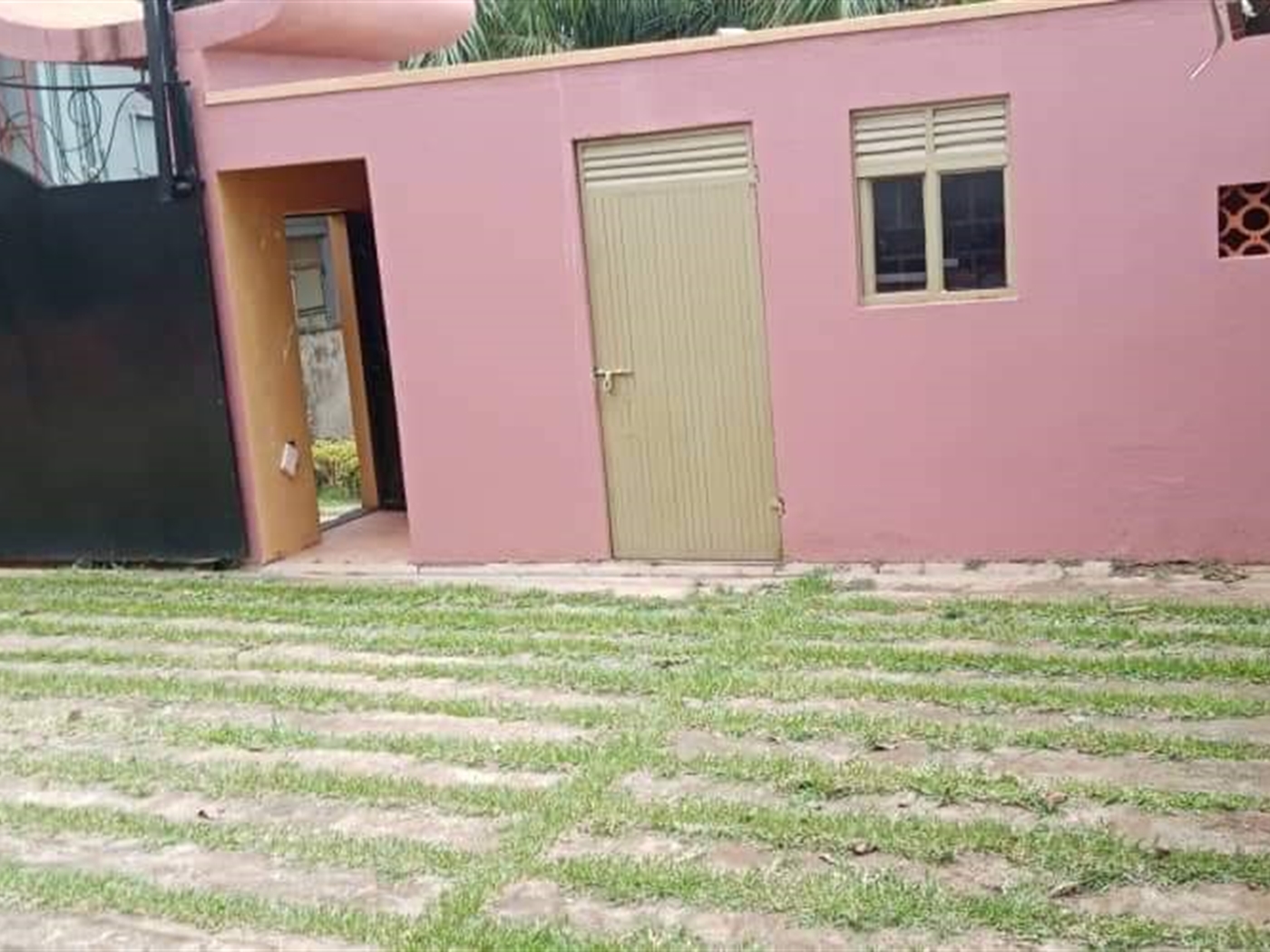 Bungalow for sale in Seeta Mukono