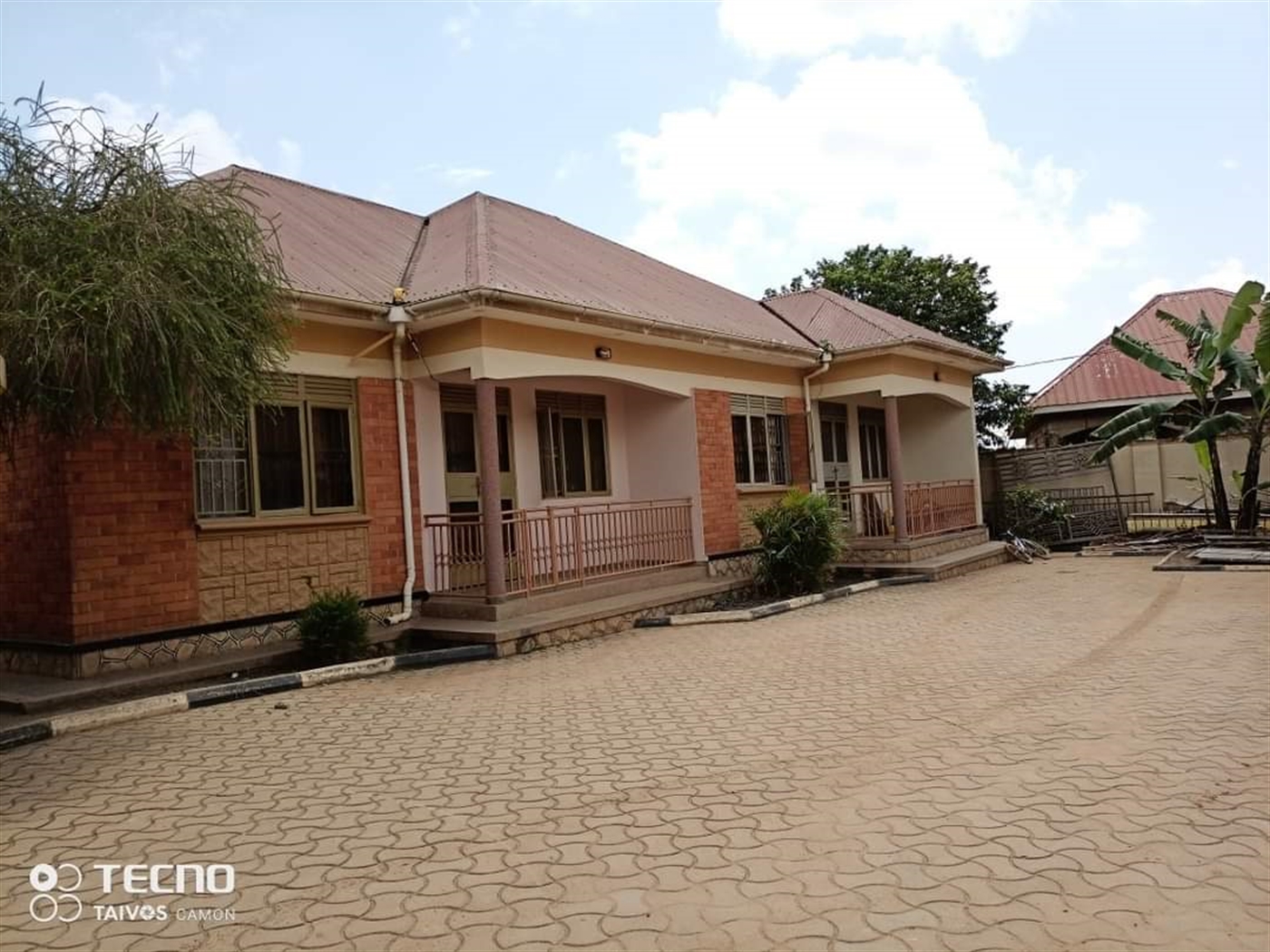 Bungalow for rent in Kyaliwajjala Wakiso