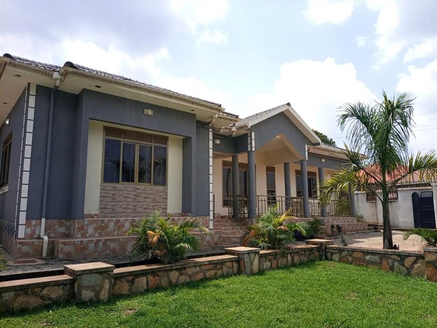 Bungalow for rent in Mpererwe Kampala