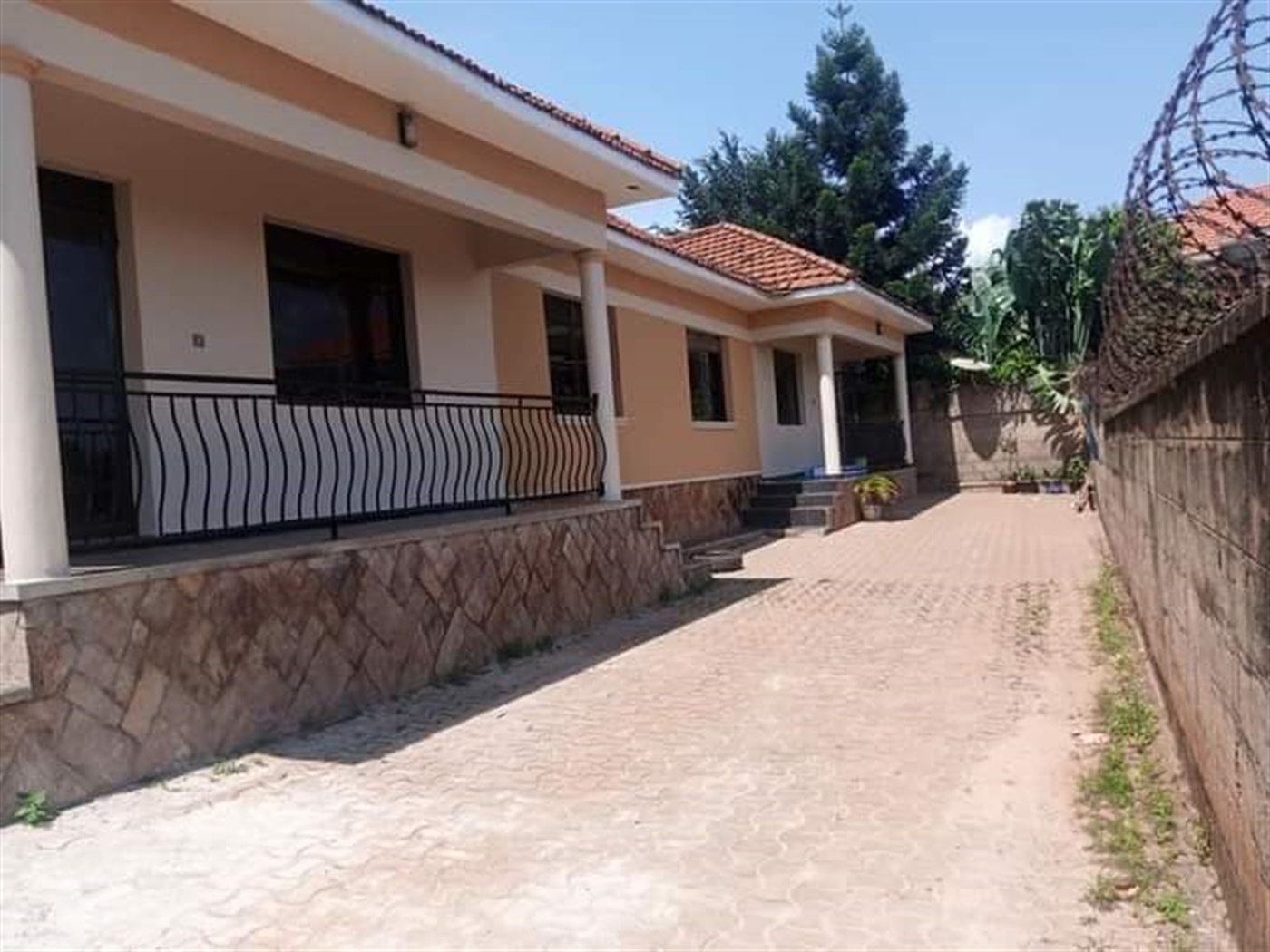 Bungalow for rent in Naalya Wakiso