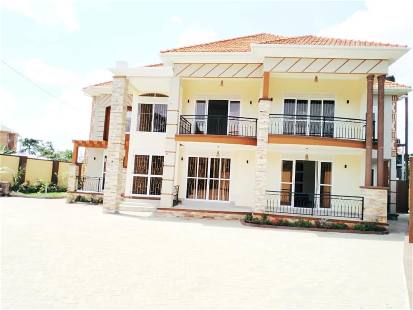 Storeyed house for sale in Kiwaatule Kampala