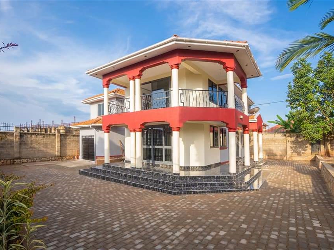 Storeyed house for sale in Bweyogerere Wakiso