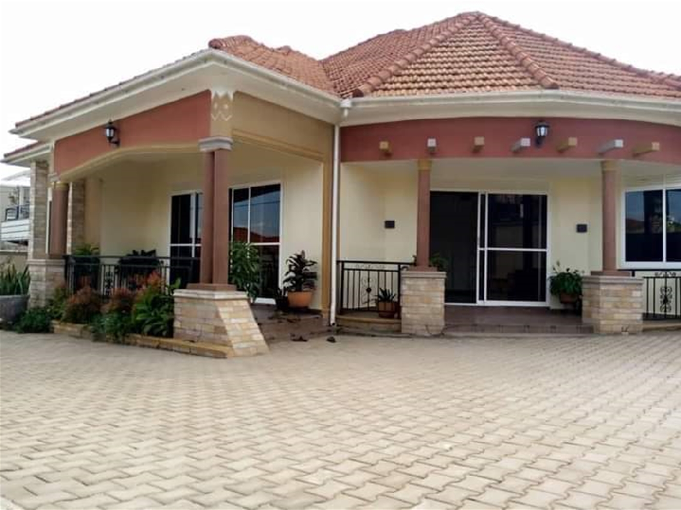 Bungalow for rent in Kira Wakiso