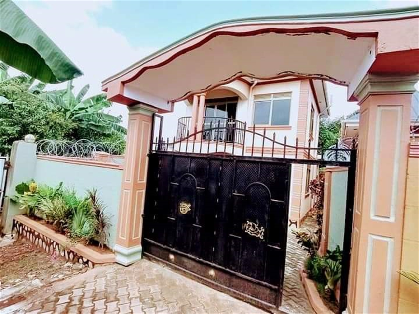 Duplex for sale in Entebbe Kampala