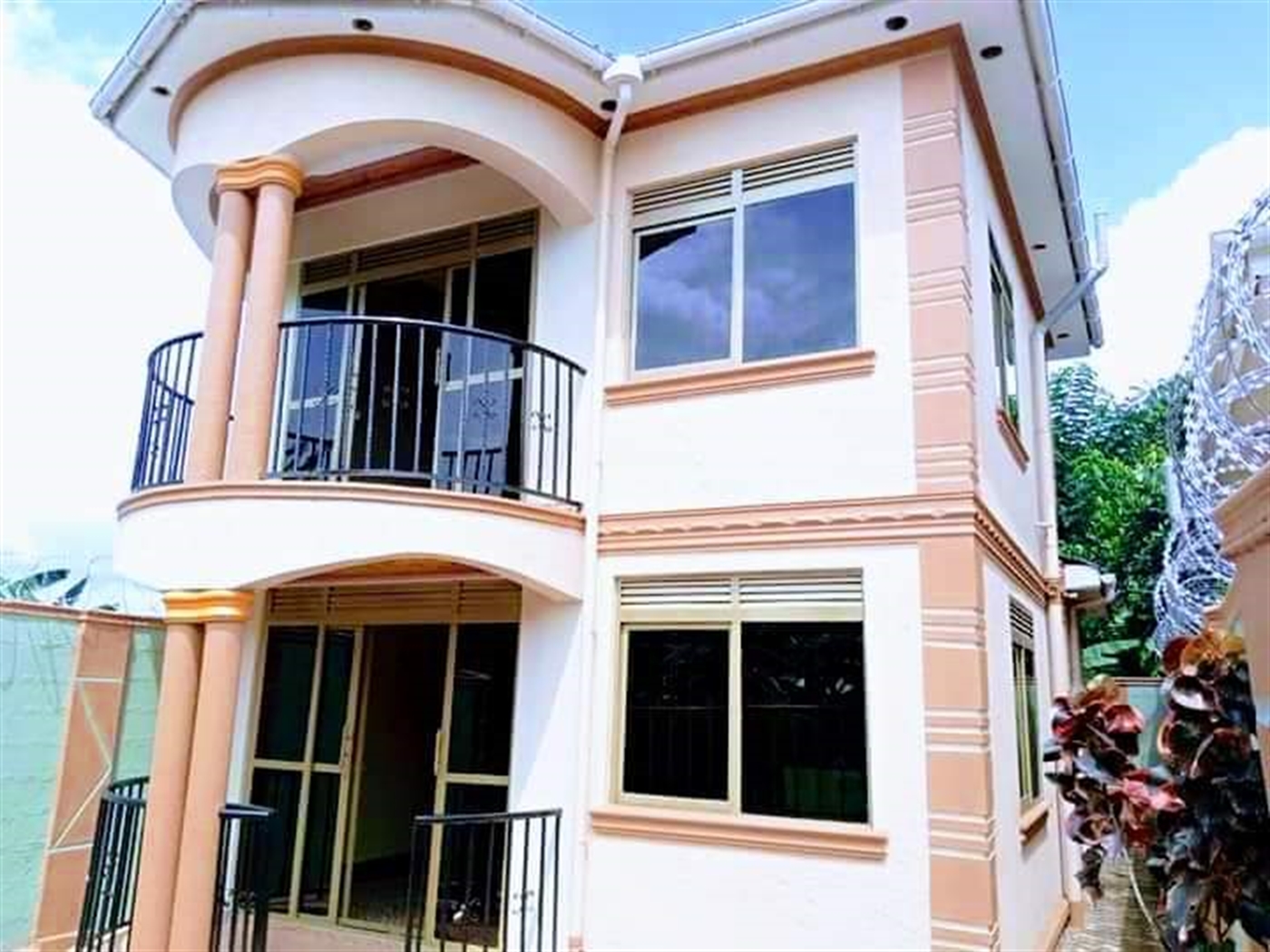 Duplex for sale in Entebbe Kampala