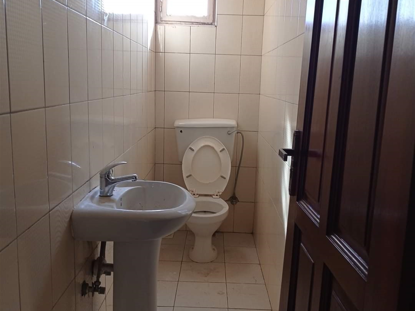 Apartment for rent in Kiwaatule Kampala