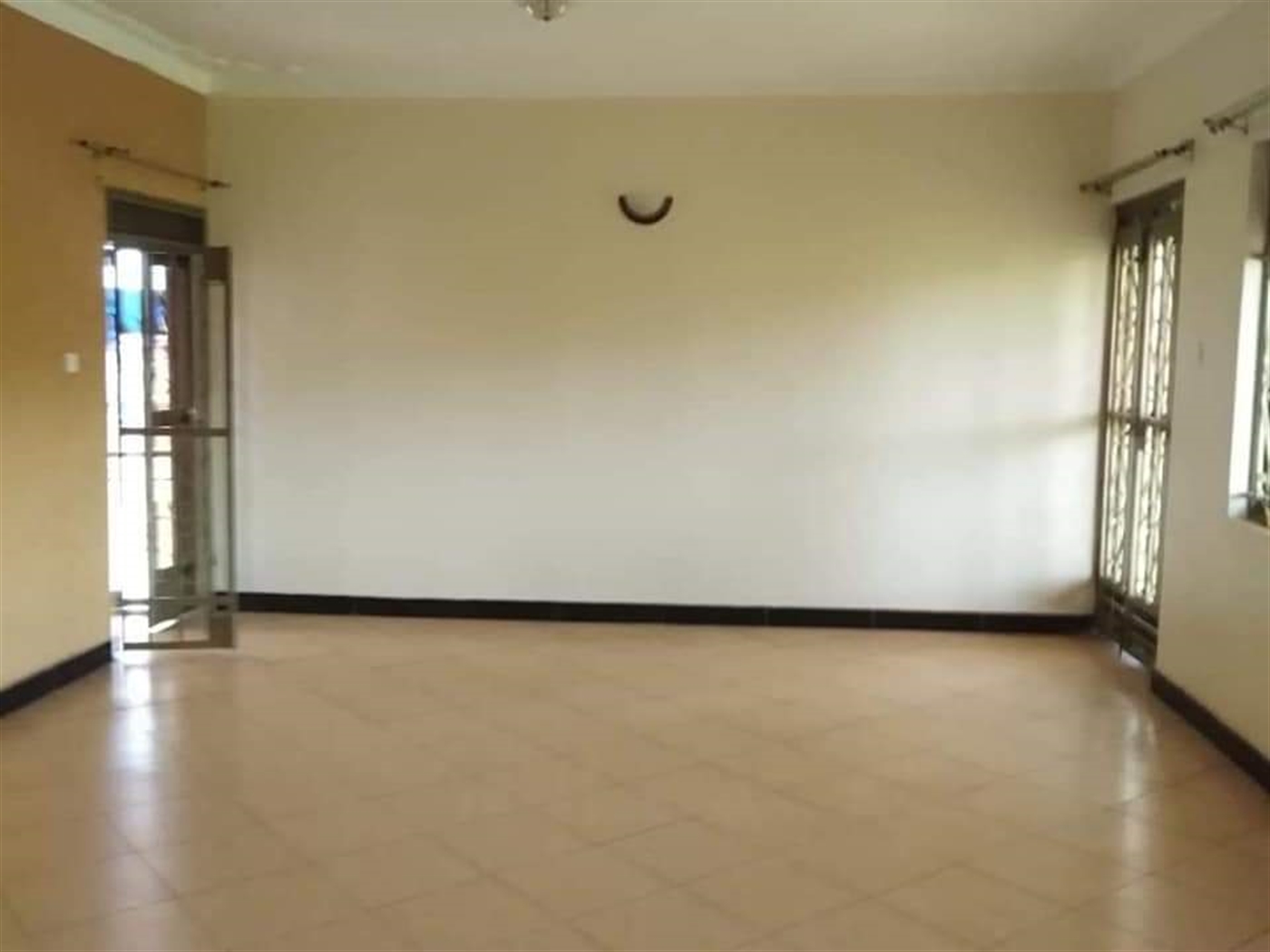 Apartment for rent in Kisaasi Kampala