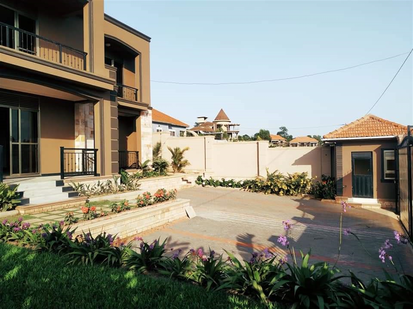 Duplex for sale in Kira Wakiso