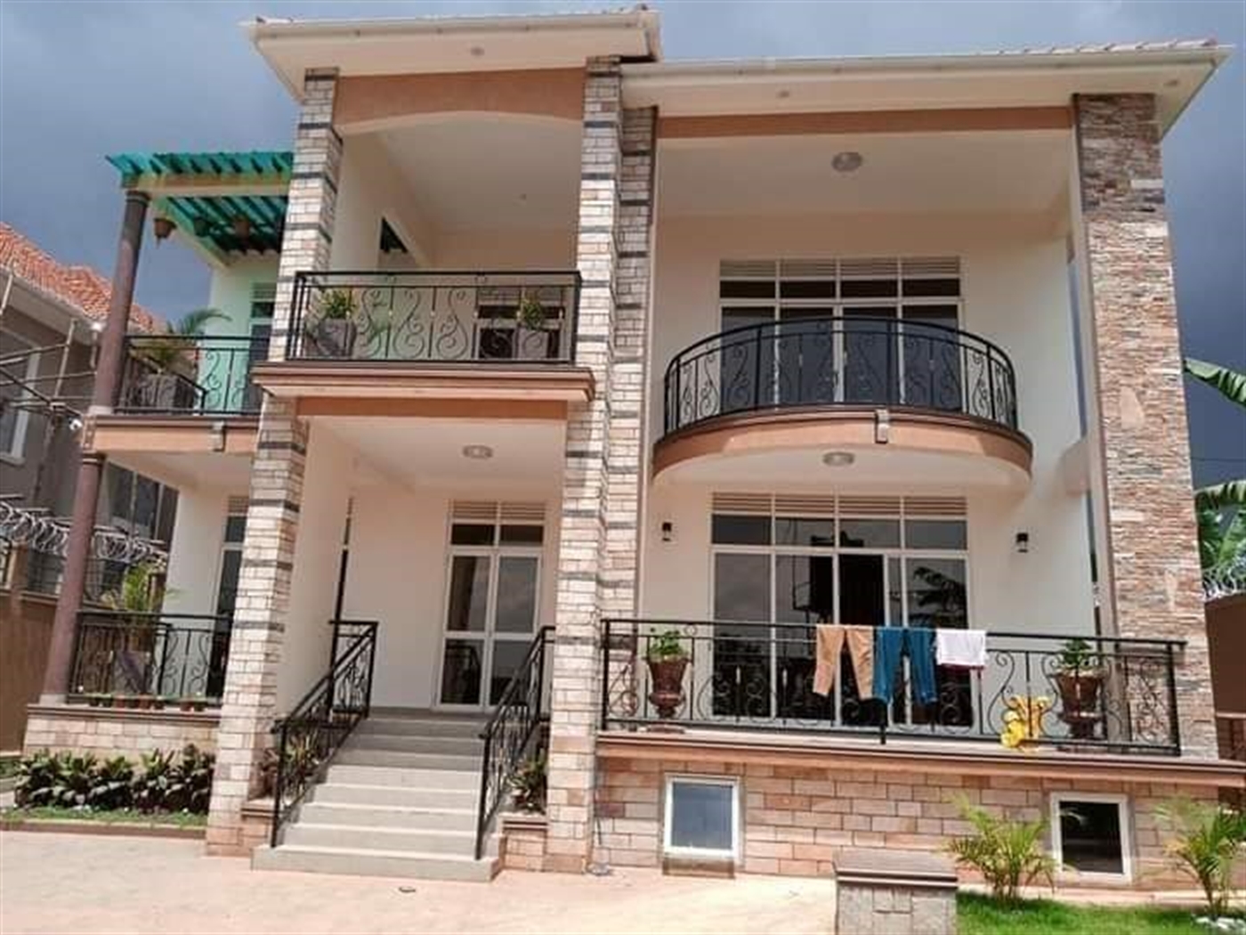 Mansion for sale in Kisaasi Kampala