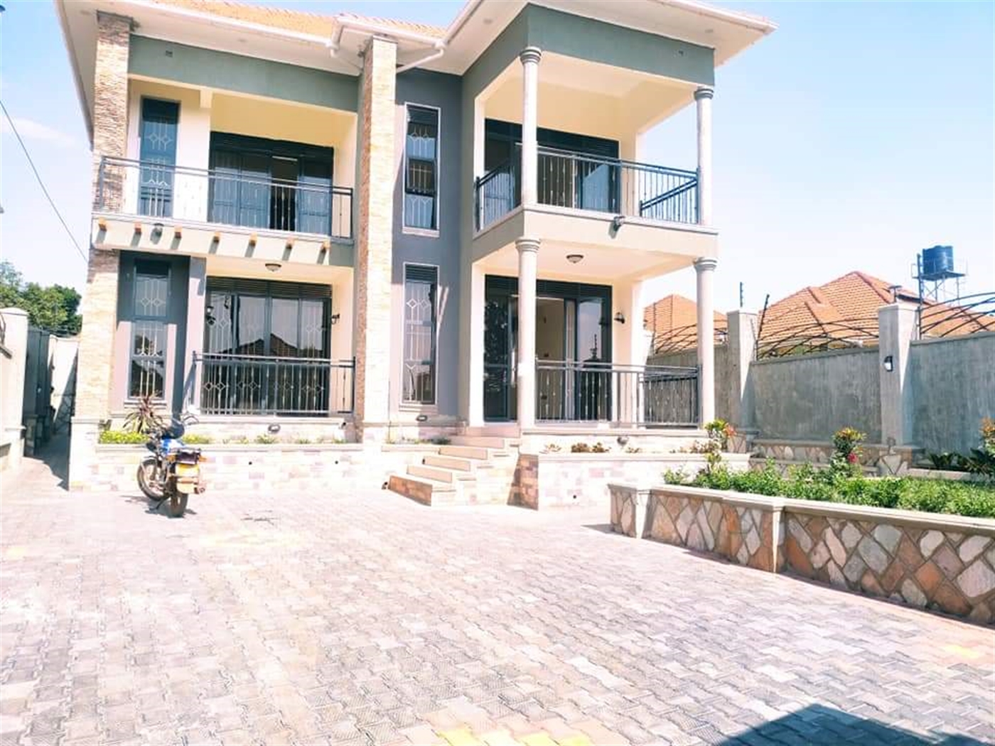 Duplex for sale in Kira Wakiso