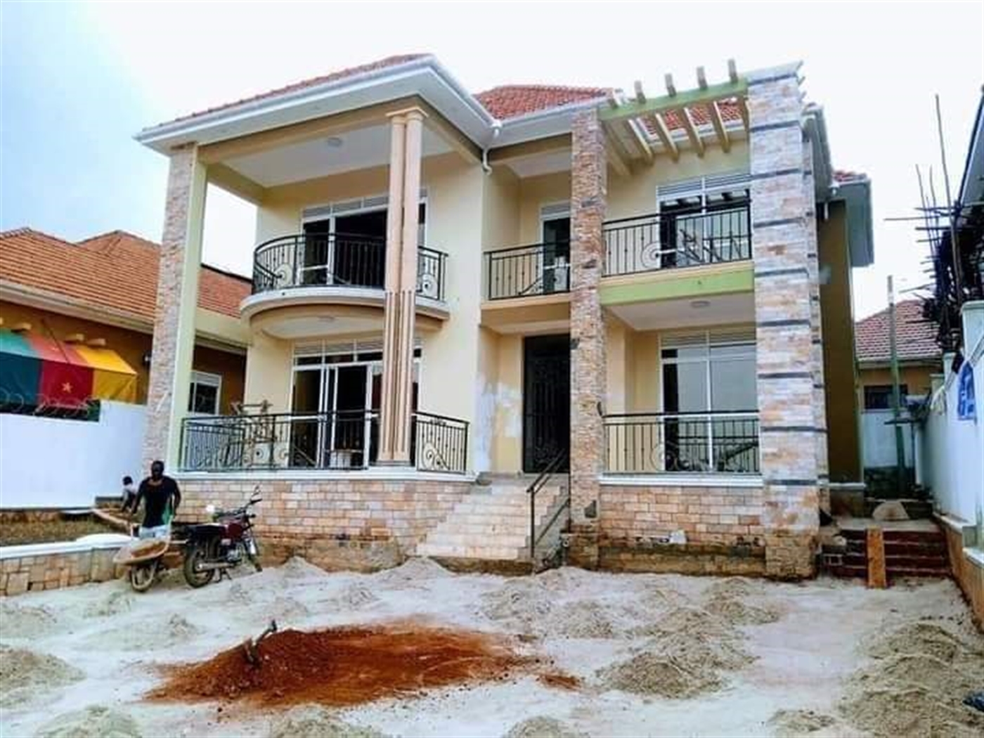 Duplex for sale in Kira Wakiso