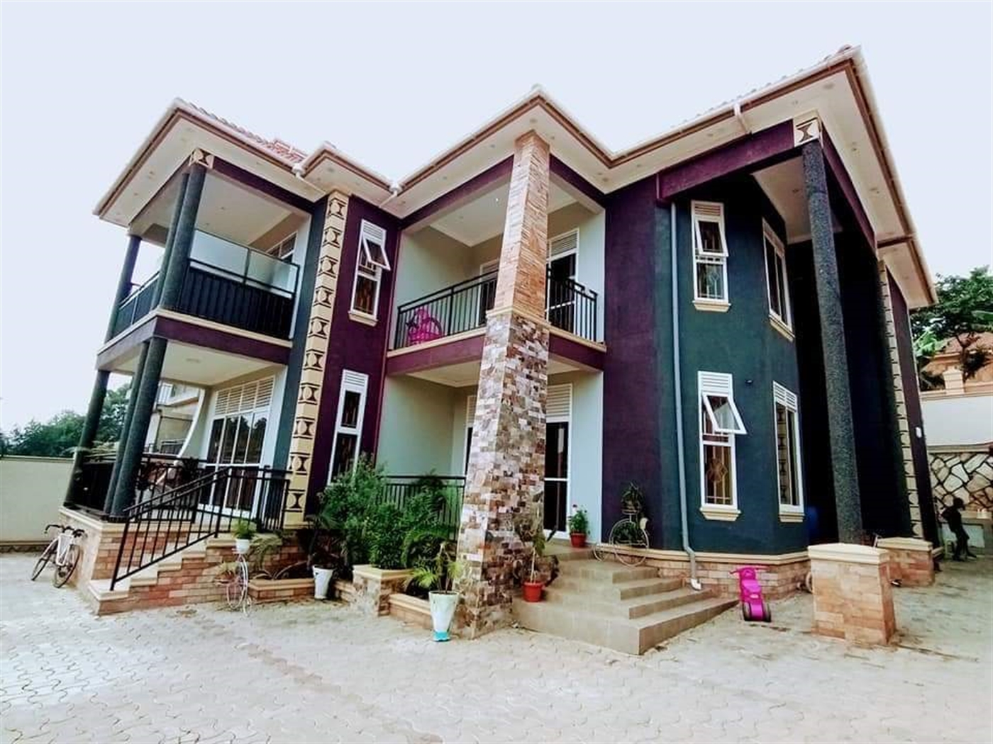 Mansion for sale in Kisaasi Kampala